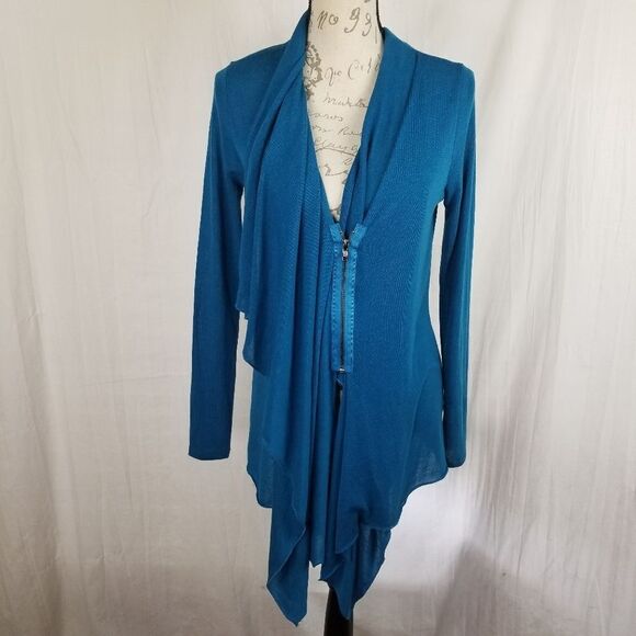 Fabletics Andrea Shrug‎ Blue Cardigan Sweater - Picture 4 of 11